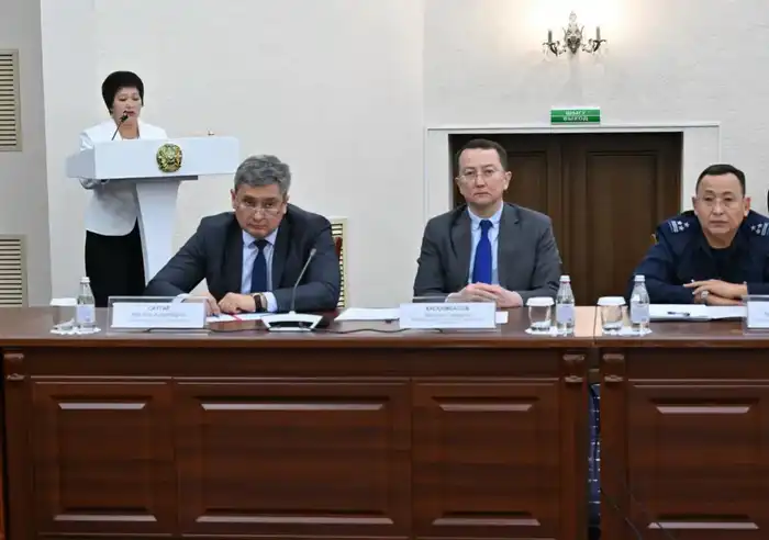 С рабочим визитом в наш регион прибыл советник Президента Малик Отарбаев (3)