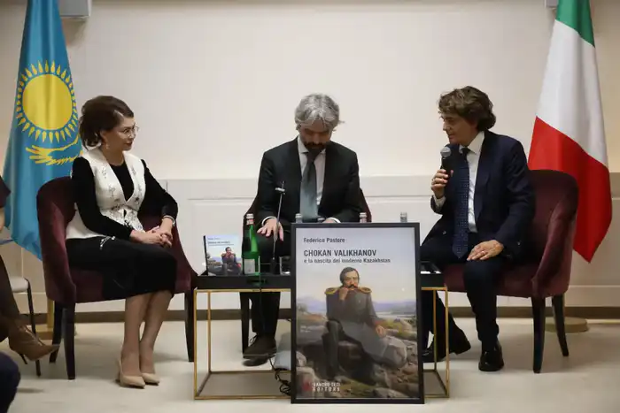 В Риме презентовали книгу о Шокане Уалиханове на итальянском языке (9)