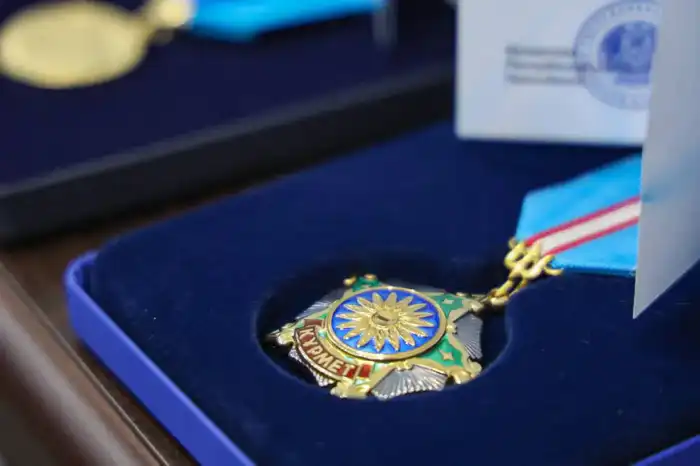 В Министерстве промышленности и строительства провели торжественную церемонию в честь Дня Республики (9)