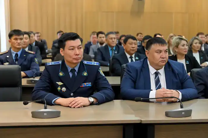 Аким области представил нового акима города Семей (3)