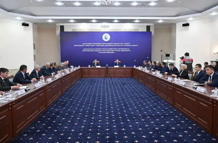 С рабочим визитом в наш регион прибыл советник Президента Малик Отарбаев (5)