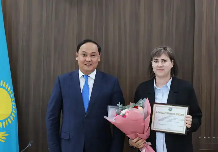 Ербол Карашукеев принял участие в расширенном заседании Совета регионального АНК (2)