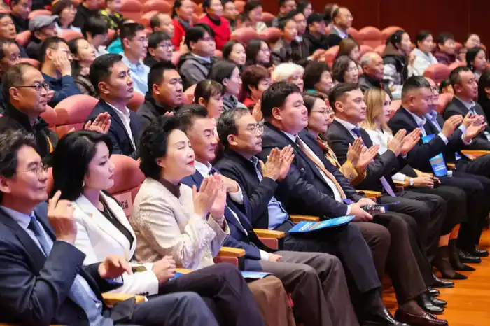 Туркестанские артисты выступили на Международном фестивале Шёлкового пути в городе Сиань (3)