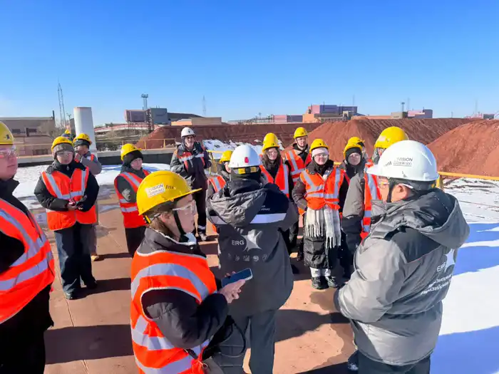 В октябре проведены ознакомительные экскурсии для студентов на промышленные предприятия (3)