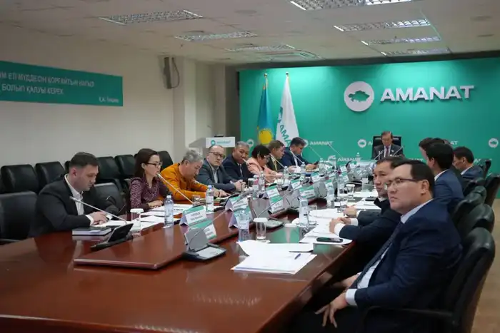 АО «Жасыл даму» представило отчет и новые инициативы на заседании Экологического совета при партии «AMANAT» (8)