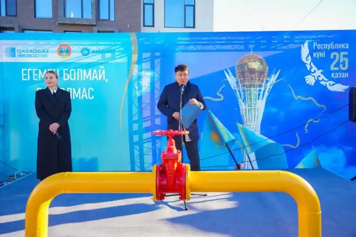 В Астане еще один жилой массив подключен к природному газу (10)