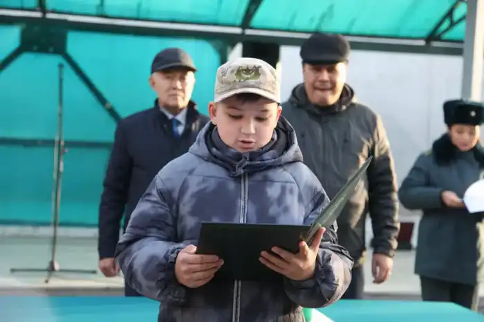 Урок духа и патриотизма: школьники познакомились с жизнью пограничников (6)