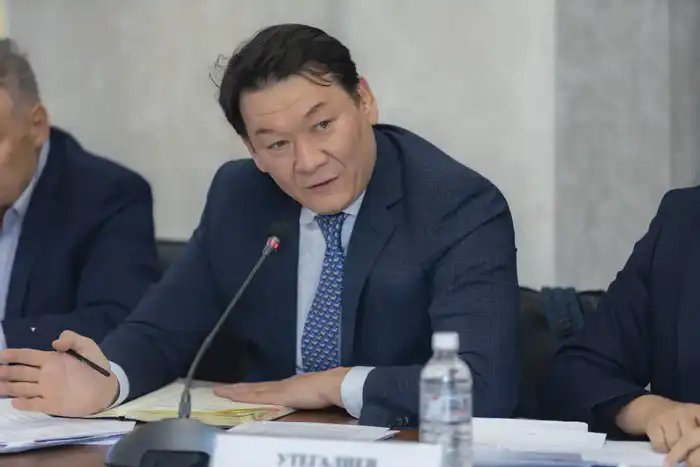 Биржевая торговля и маркировка лекарств в центре обсуждения (6)