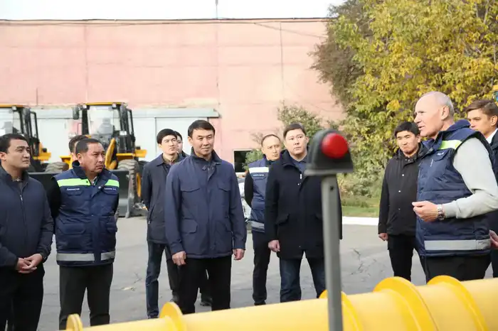 Дархан Сатыбалды проверил готовность коммунальных служб Алматы к зимнему периоду (7)