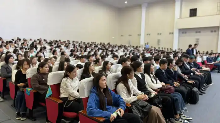 В Актобе состоялся молодёжный форум «Одна Родина. Один Флаг. Одна Цель» (3)