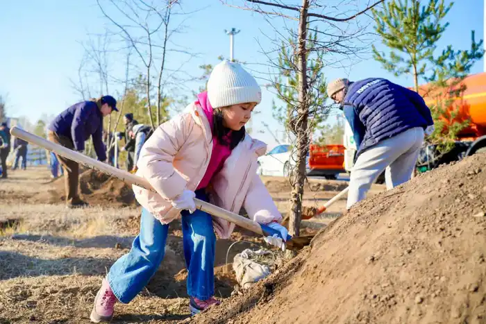 Более 1 млн зеленых насаждений высадят в Астане в текущем году (2)