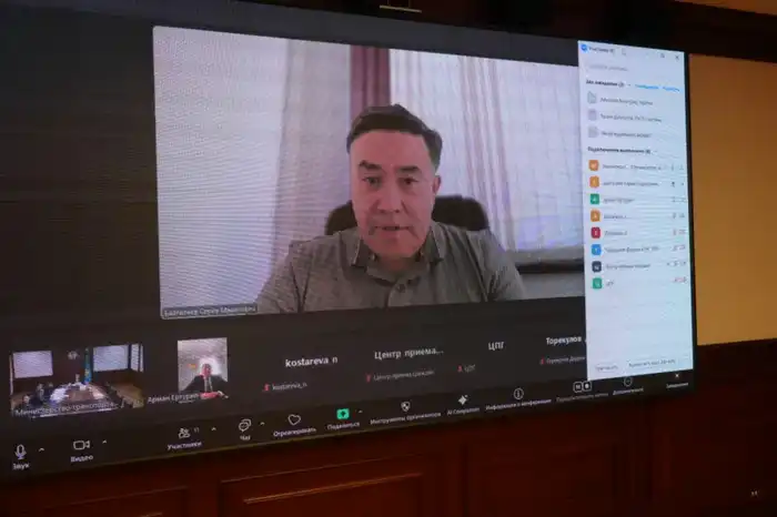 Исполняющий обязанности министра транспорта провёл личный приём граждан (2)