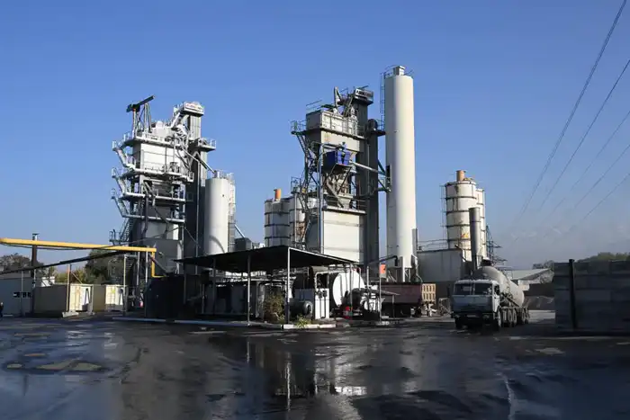 Поддержка местных производителей и единый стиль благоустройства - аким Алматы посетил предприятия и объекты Жетысуского района (6)