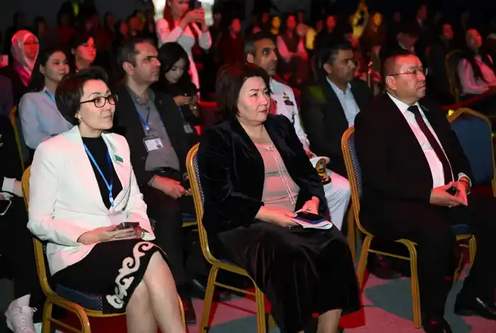 В АТЫРАУ ПРОШЕЛ РЕСПУБЛИКАНСКИЙ СТУДЕНЧЕСКИЙ ФОРУМ «SENIMMEN BIRGE» (5)