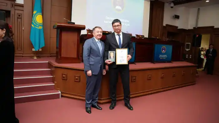 В Министерстве юстиции Республики Казахстан подвели итоги мероприятий, посвященных 180-летнему юбилею великого поэта Абая Кунанбайулы (6)