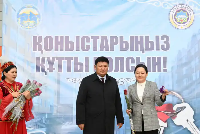 В области Жетісу сдали в эксплуатацию дом для медиков и педагогов (10)