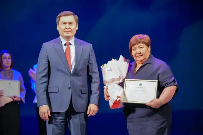 Лучших работников социальной сферы чествовали в Астане (8)