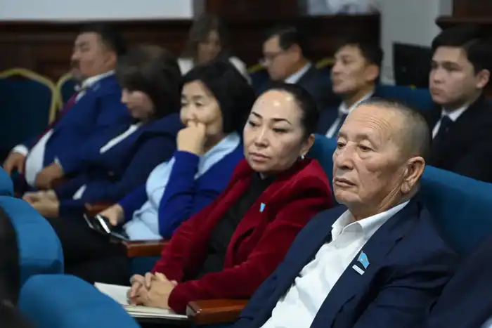 Республиканская научно-практическая конференция «Қызылорданың астаналық кезеңі: тарих пен тағылым» (7)