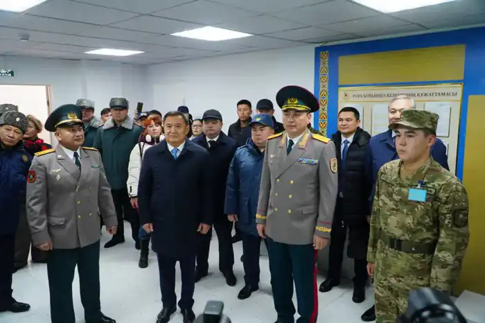 В преддверии Дня Республики в Кокшетау открылась новая казарма (8)