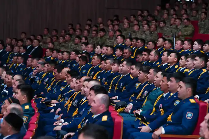 ТУРКЕСТАН: В ЧЕСТЬ 30-ЛЕТИЯ СЛУЖБЫ ПО ЧРЕЗВЫЧАЙНЫМ СИТУАЦИЯМ ЧЕСТВОВАЛИ СПАСАТЕЛЕЙ (3)