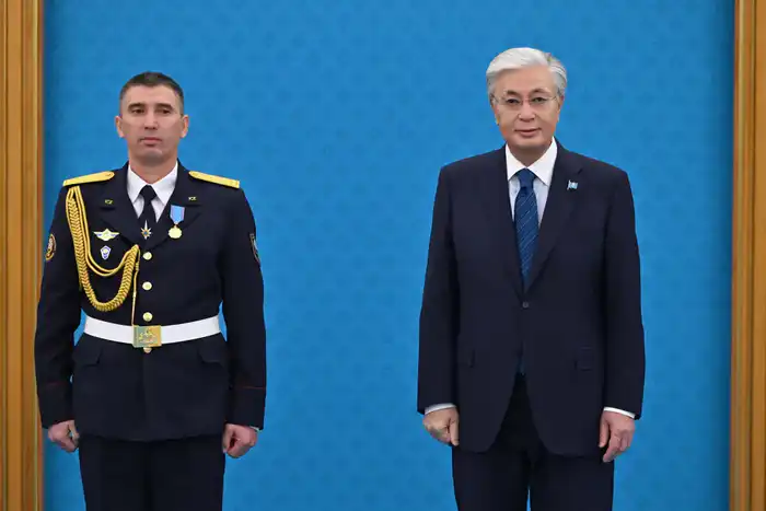 Президент поздравил спасателей с профессиональным праздником (10)