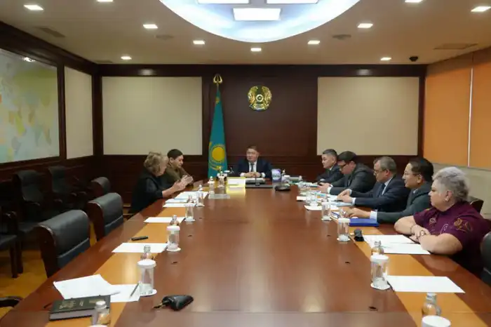 Исполняющий обязанности министра транспорта провёл личный приём граждан (6)