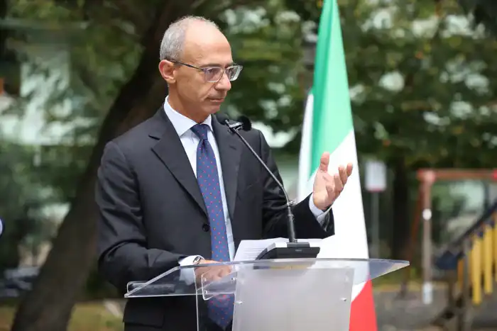 В Италии открыли бюст Абаю Кунанбайулы (4)