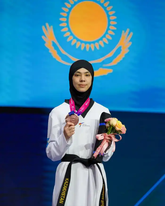 Историческая медаль: Нодира Ахмедова - бронзовый призёр Чемпионата мира по таеквондо (WT) (3)