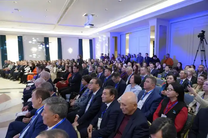 В Астане прошла научно-практическая конференция, посвященная обсуждению актуальных проблем медицины (5)