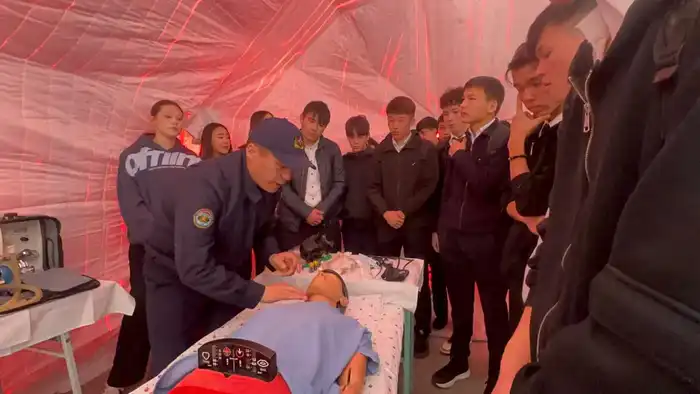 30-летие МЧС: Спасатели проводят дни открытых дверей и пресс-туры (8)