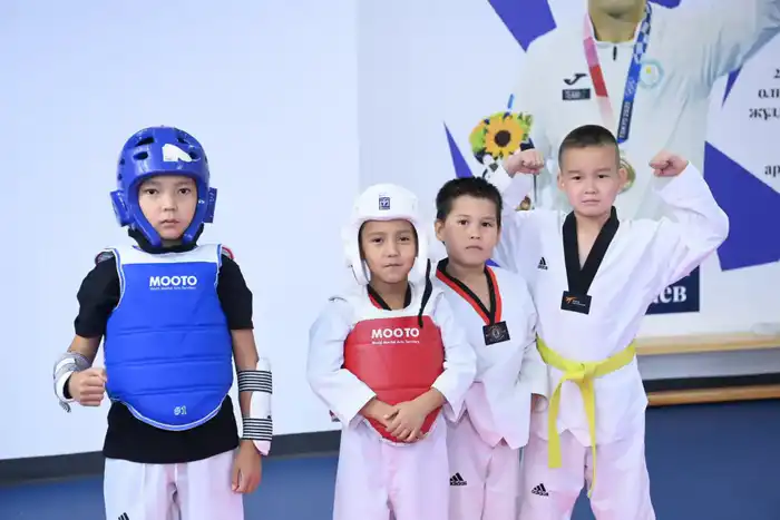 Глава региона представил делегации Абайской области новые объекты (6)