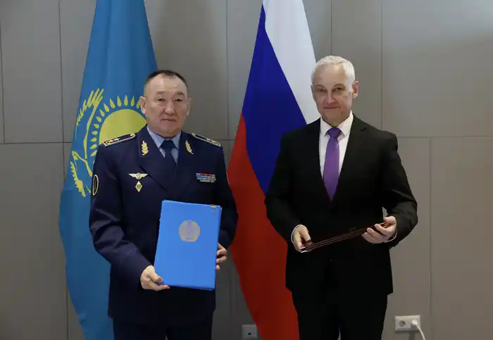 Министр обороны Казахстана провел переговоры с коллегами из России и Беларуси (5)