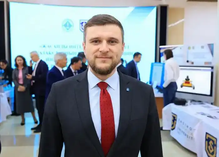 Искусственный интеллект на дорогах и ремонте: как молодые карагандинские разработчики меняют городскую среду (4)