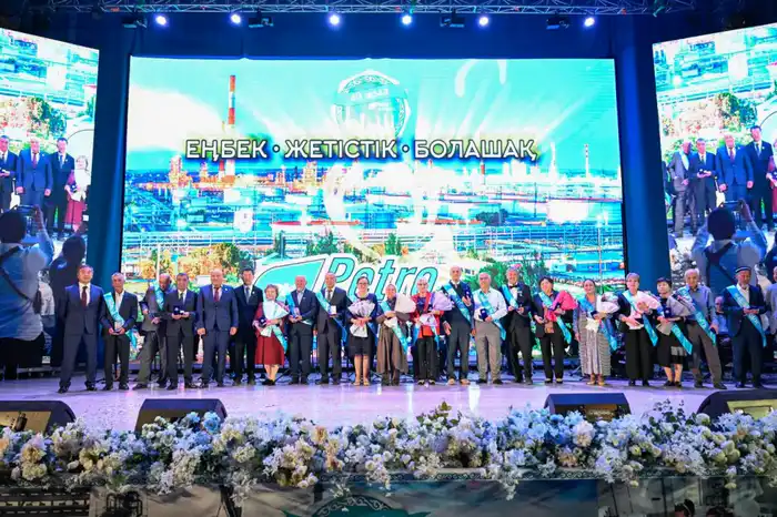 Шымкентский нефтеперерабатывающий завод отмечает 40-летний юбилей (3)
