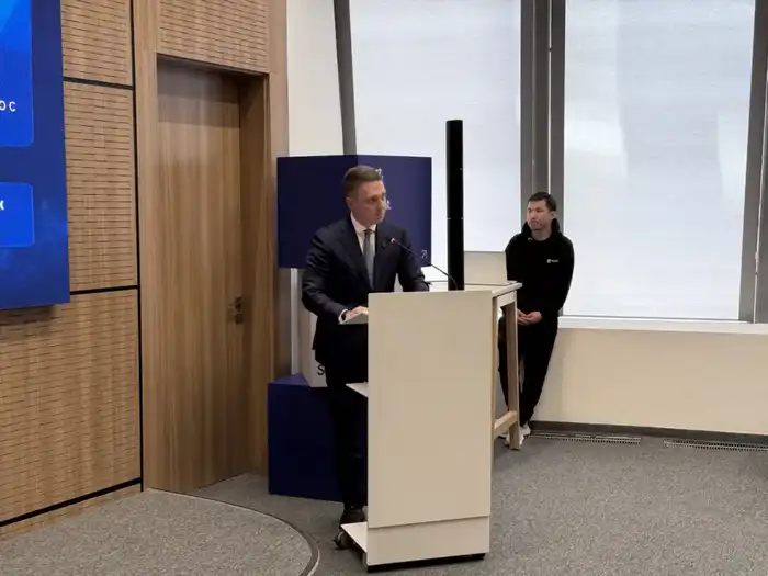 Внедрение ИИ в учебные процессы, городскую среду и кибербезопасность обсудили эксперты в Астане (7)