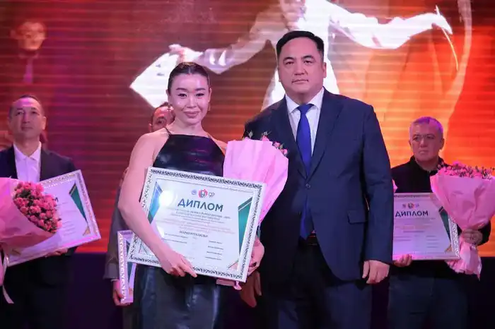 Карагандинская кукольная труппа победила в номинации «Лучший художник» международного фестиваля в Алматы (3)