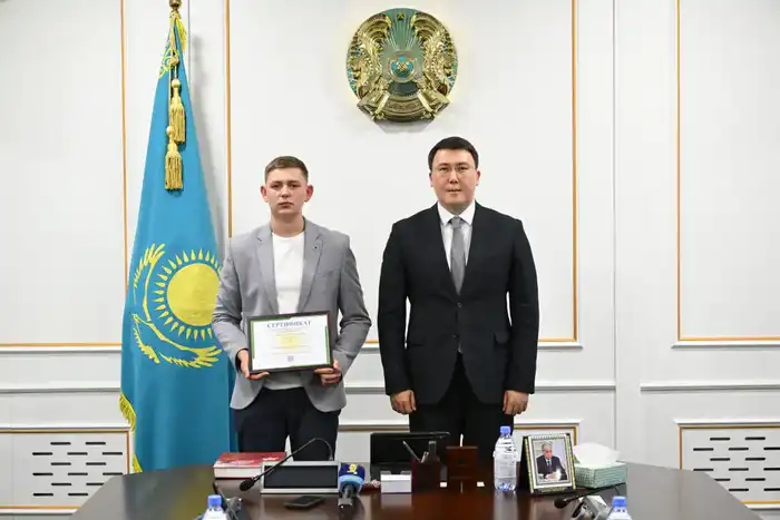 Отслуживший в армии житель области Жетісу получил грант на бесплатное обучение в вузе (3)