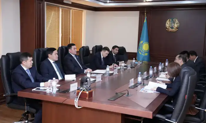 China Energy инвестирует $1 млрд в строительство солнечной и ветровой электростанций в Казахстане (3)