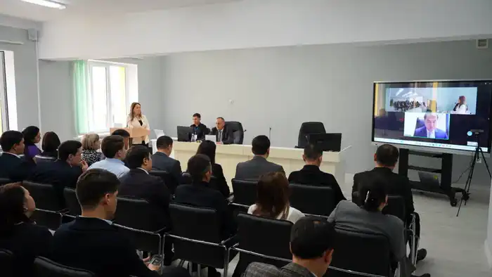 Министерство финансов Республики Казахстан продолжает практику открытых встреч с населением (2)