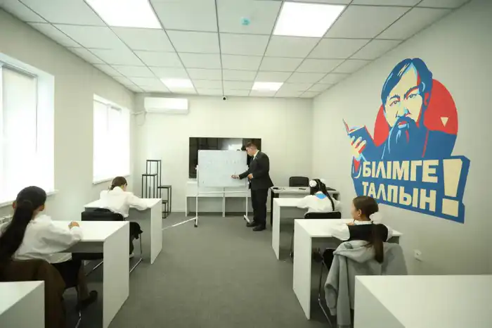 Нурдаулет Килыбай принял участие в открытии молодёжного ресурсного центра Каракиянском районе (6)