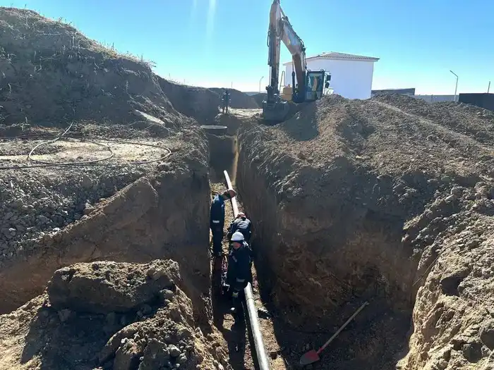 В селе Доскей Бухар-Жырауского района завершают реконструкцию канализационных сетей (6)