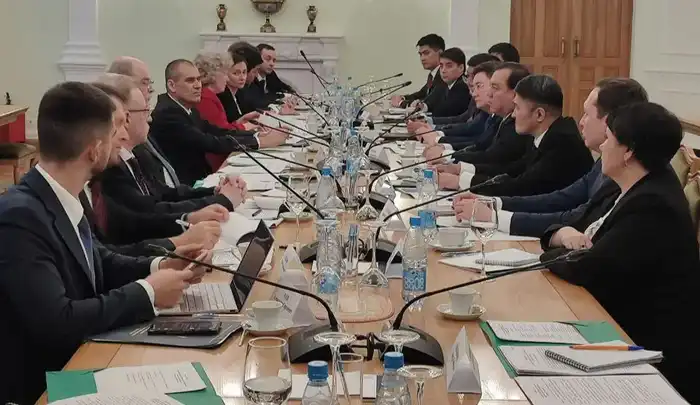 Казахстан и Россия выступают за дальнейшее укрепление сотрудничества в консульском направлении (3)