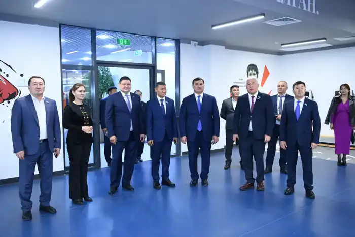 Глава региона представил делегации Абайской области новые объекты (4)
