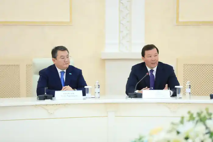 Советник Президента встретился с сельскими акимами Актюбинской области (7)