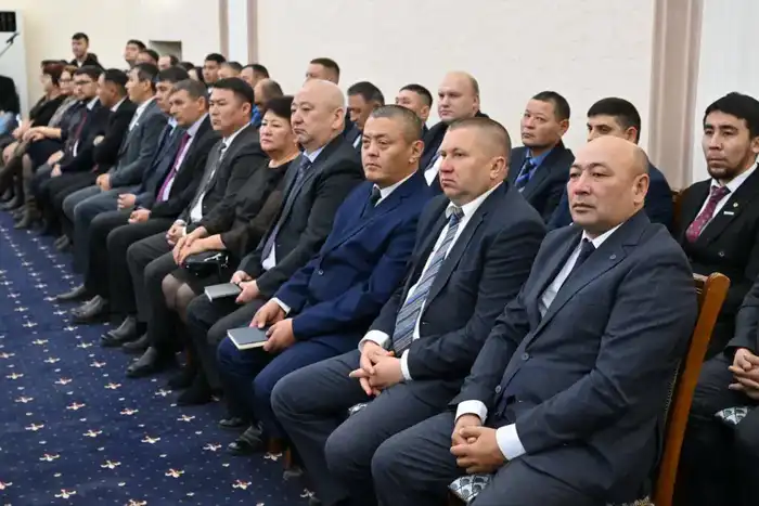 С рабочим визитом в наш регион прибыл советник Президента Малик Отарбаев (7)