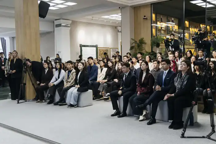 Президент Финляндии прочитал лекцию в Maqsut Narikbayev University (2)