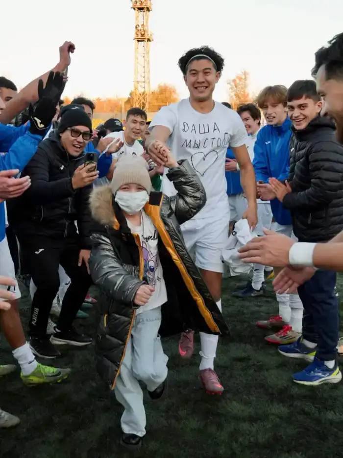 Впервые за 15 лет футбольный клуб ВКО вышел в Премьер-лигу (6)