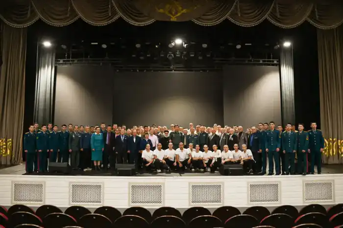 В Астане прошла военно-патриотическая акция «Ел қорғау – нағыз ерлер ісі» (2)