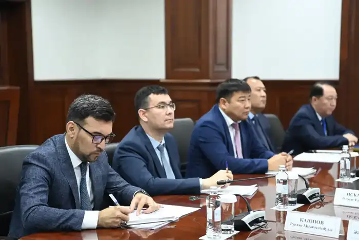 Рассмотрены вопросы уголовно-исполнительной системы (2)