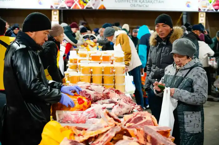 Доступные цены и самые свежие продукты: в Астане проходит ярмарка аграриев Павлодарской и Северо-Казахстанской областей (5)